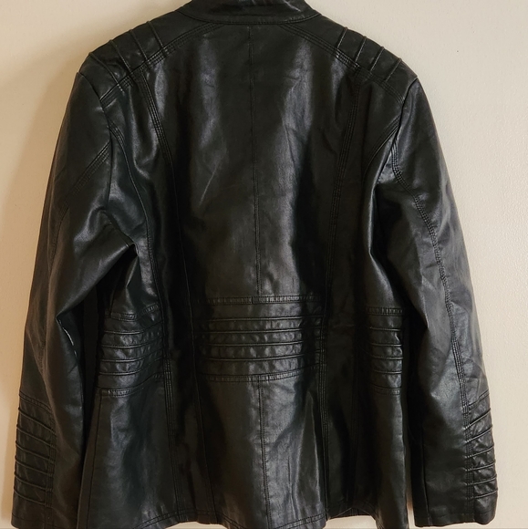 Women's Removable Hood Faux Leather Jacket XXL in Black - Picture 9 of 16